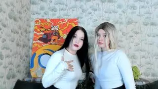 KatherineAndLexi's live cam